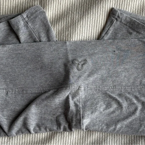 TNA Women's Athletic Shorts bundle - Picture 4 of 7